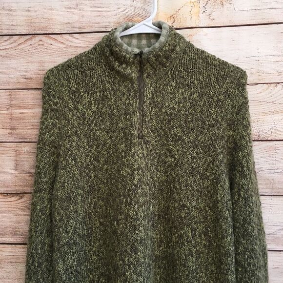 WOOLRICH QUARTER ZIP SWEATER WITH LAMBSWOOL COLLAR IN GREEN‎ - Picture 2 of 7